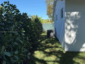 6091 SW 64th Ter, South Miami FL 33143