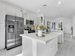 856 SE 16th Ct, Homestead FL 33034