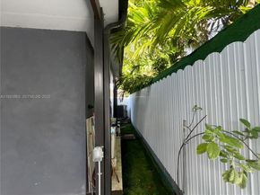 3297 - 3299 SW 26th St, Miami FL 33133