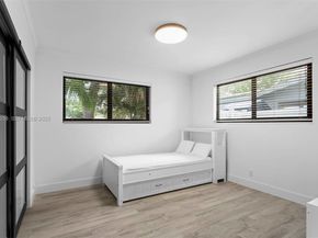 715 NE 25th Ave, Pompano Beach FL 33062