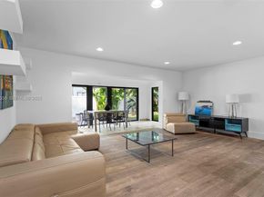 715 NE 25th Ave, Pompano Beach FL 33062