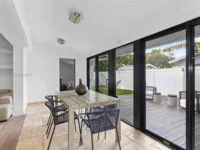 715 NE 25th Ave, Pompano Beach FL 33062