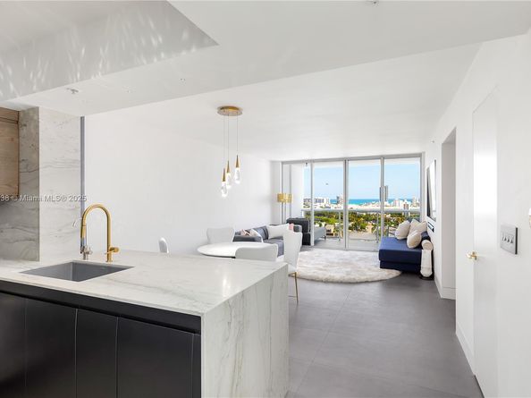 1800 Sunset Harbour Dr 2105, Miami Beach FL 33139