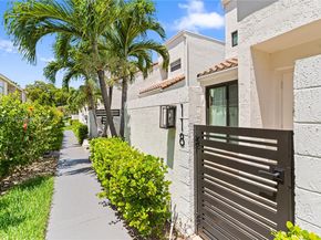 21200 Harbor Way 11811, Aventura FL 33180