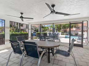 21200 Harbor Way 11811, Aventura FL 33180