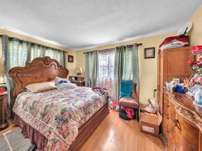 4715 NW 43rd St, Lauderdale Lakes FL 33319