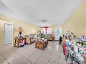 4715 NW 43rd St, Lauderdale Lakes FL 33319