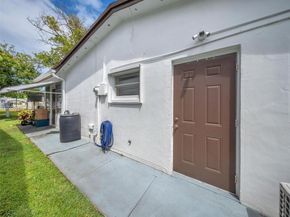 4715 NW 43rd St, Lauderdale Lakes FL 33319