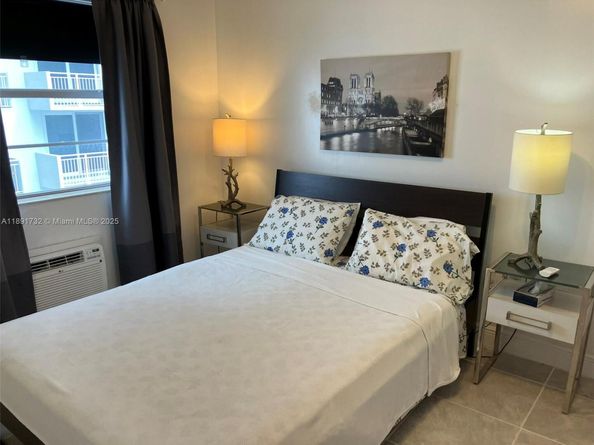 335 Ocean Dr 306, Miami Beach FL 33139