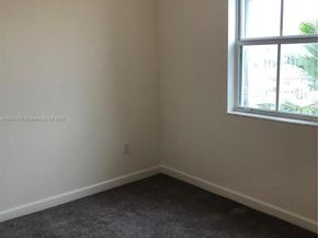 2610 SE 13th St, Homestead FL 33035