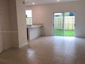 2610 SE 13th St, Homestead FL 33035