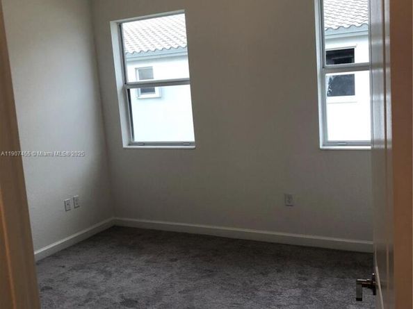 2610 SE 13th St, Homestead FL 33035