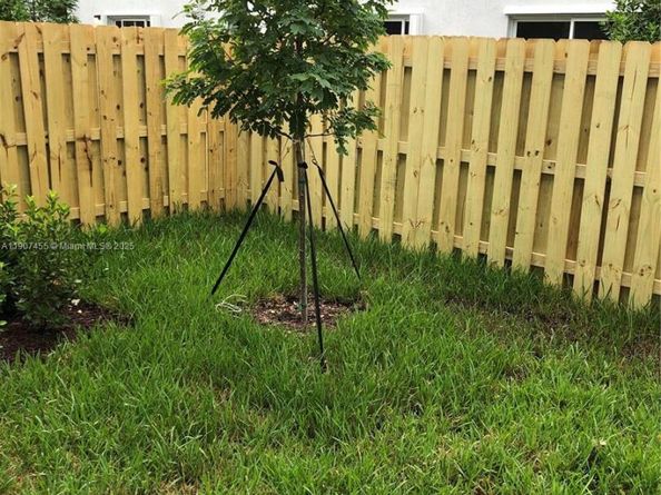 2610 SE 13th St, Homestead FL 33035