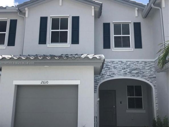 2610 SE 13th St, Homestead FL 33035