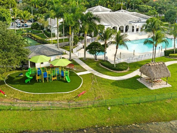 11470 NW 79th Ln, Doral FL 33178