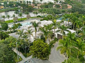 11470 NW 79th Ln, Doral FL 33178