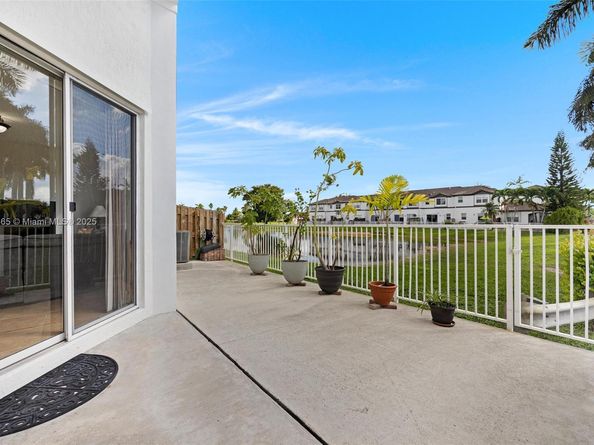 11470 NW 79th Ln, Doral FL 33178