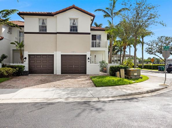 11470 NW 79th Ln, Doral FL 33178