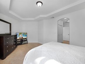 11470 NW 79th Ln, Doral FL 33178