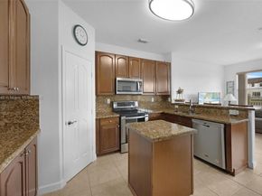 11470 NW 79th Ln, Doral FL 33178