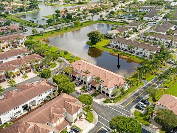 11470 NW 79th Ln, Doral FL 33178