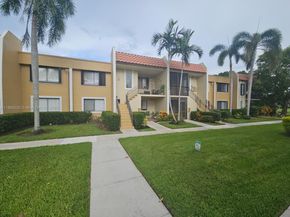 436 Lakeview Dr 104, Weston FL 33326