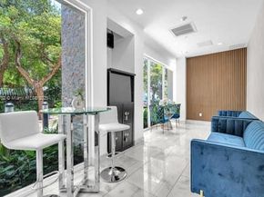 1850 monroe 406, Hollywood FL 33020