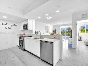 1850 monroe 406, Hollywood FL 33020