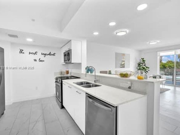 1850 monroe 406, Hollywood FL 33020
