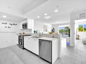 1850 monroe 406, Hollywood FL 33020