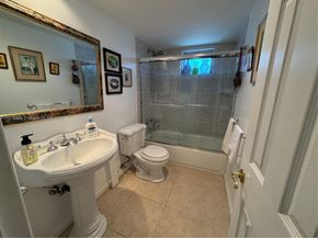 3750 NE 169th St 106, North Miami Beach FL 33160