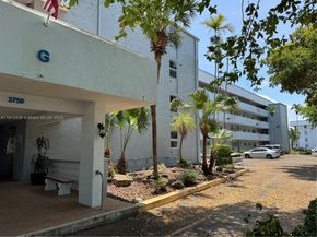 3750 NE 169th St 106, North Miami Beach FL 33160