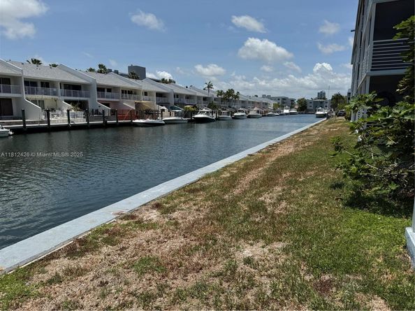 3750 NE 169th St 106, North Miami Beach FL 33160