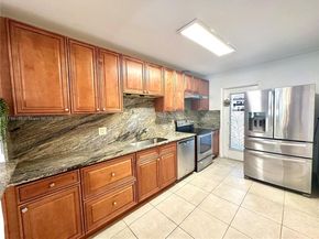 1001 Hillcrest Ct 306, Hollywood FL 33021