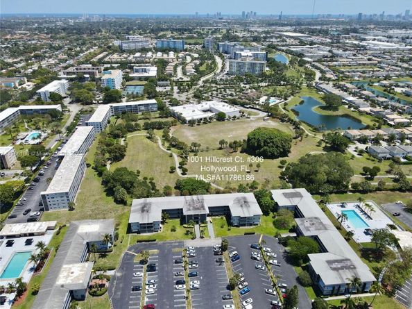 1001 Hillcrest Ct 306, Hollywood FL 33021