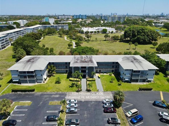 1001 Hillcrest Ct 306, Hollywood FL 33021