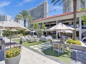 3000 Island Blvd 1904, Aventura FL 33160