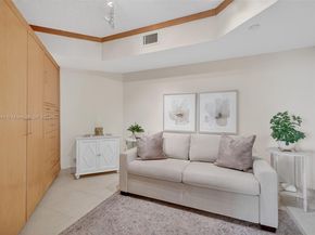 3000 Island Blvd 1904, Aventura FL 33160