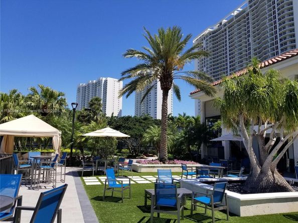 3000 Island Blvd 1904, Aventura FL 33160