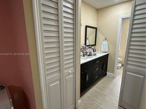 15421 SW 95th Ln, Miami FL 33196