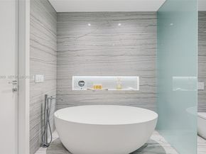 8701 Collins Ave 904, Miami Beach FL 33154