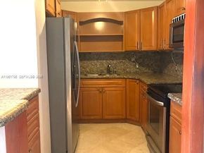 2500 NE 135th St B805, North Miami FL 33181