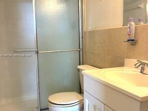 2500 NE 135th St B805, North Miami FL 33181