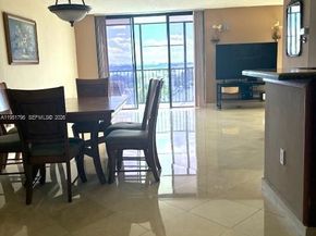 2500 NE 135th St B805, North Miami FL 33181