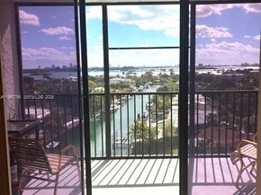 2500 NE 135th St B805, North Miami FL 33181