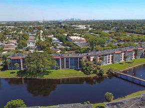 1103 NW 58th Ter 321, Sunrise FL 33313