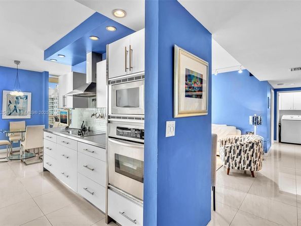 20191 E Country Club Dr 2602, Aventura FL 33180