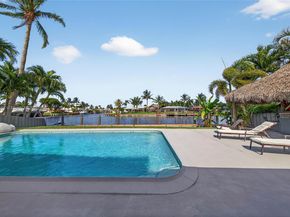 380 SE 1st Ter, Pompano Beach FL 33060