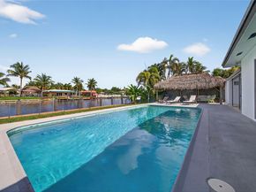 380 SE 1st Ter, Pompano Beach FL 33060