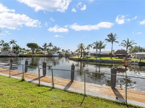 380 SE 1st Ter, Pompano Beach FL 33060